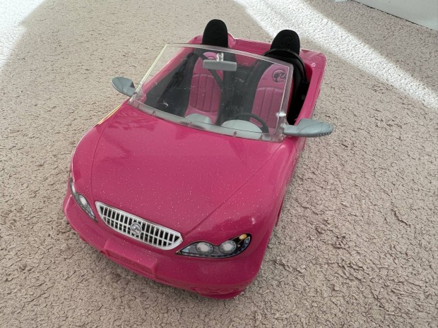 Eladó Barbie autó