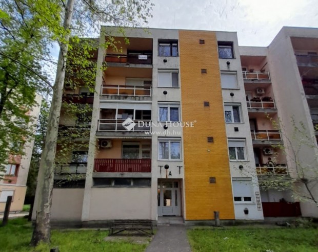 Eladó Belvárosi Lakás, Békés