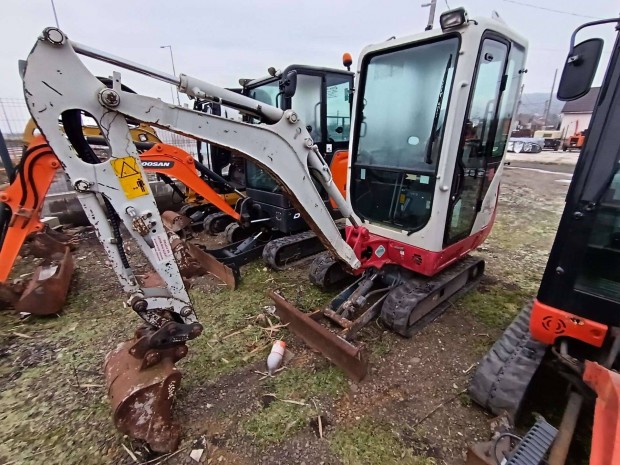 Elad/Brelhet Takeuchi TB216