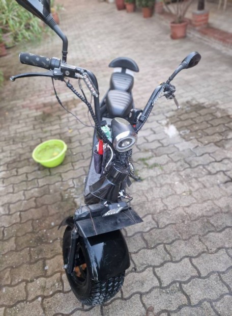 Elad Blueway R10 Elektromos Chopper