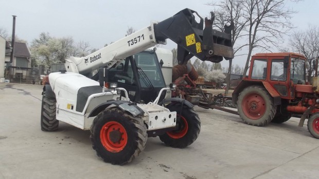 Elad Bobcat T3571 teleszkpos rakod