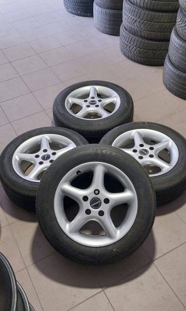 Eladó Borbet 5x112 15" alufelni szett