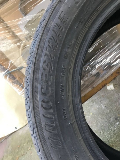 Elad Bridgestone Turanza T001 195/60 R16 89H nyri gumi garnitra