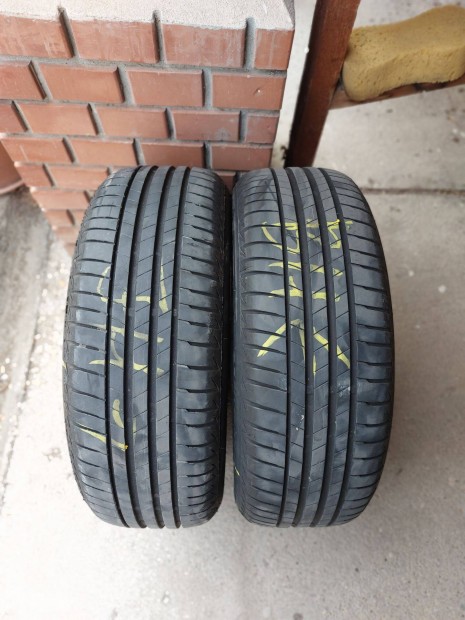 Eladó Bridgestone Turanza T005 205/60 R16