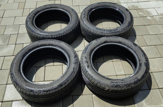 Eladó Bridgestone nyári gumi 235/55R18!