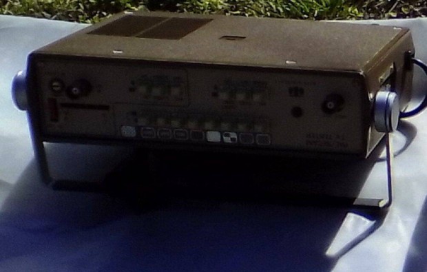 Eladó Budapesten: HT TV Tester