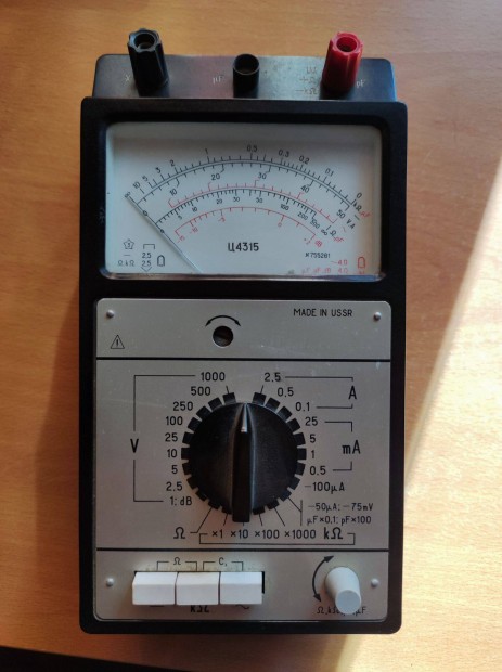 Elad C4315 gyrtmny orosz analg multimter