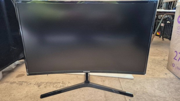 Elad CF398 velt 27"-os monitor