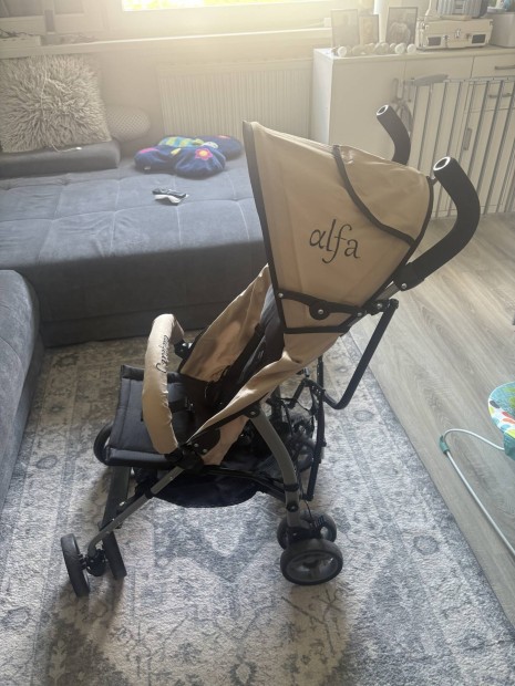 Eladó Caretero Alfa babakocsi
