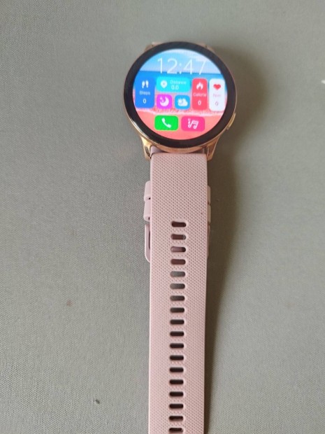 Elad Carneo Heiloo Hr+ rosegold ni okosra AMOLED kijelzvel!