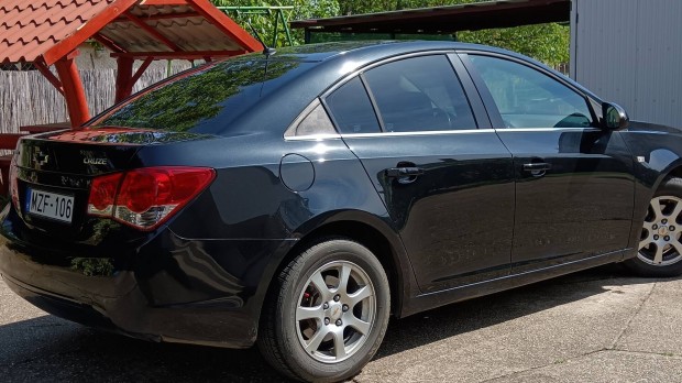 Elad Chevrolet Cruze 