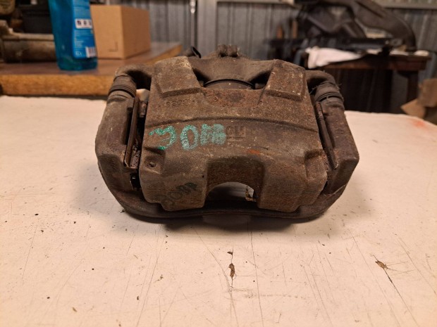 Elad Chevrolet Cruze jobb els fknyereg / fk kengyel 2.0 CDI