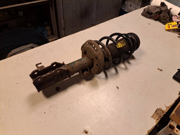 Elad Chevrolet Cruze jobb els glyalb / lengscsillapt rugval