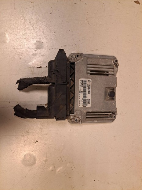 Elad Chevrolet Cruze motorvezrl / ECU / motor vezrl 96983951 0281