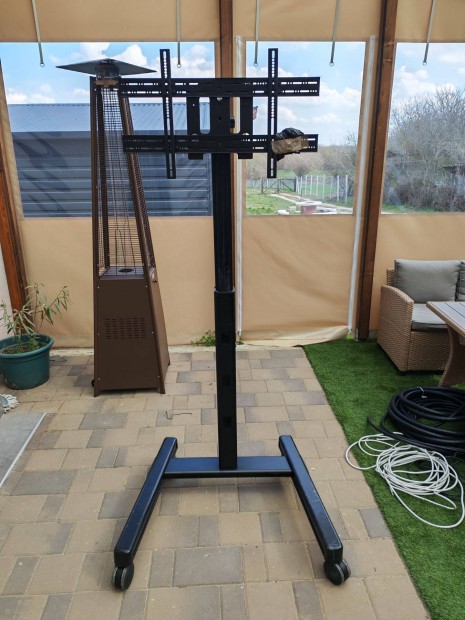 Elad� Chief Mfcub professzion�lis mobil TV �llv�ny 57kg teherb�r�s,