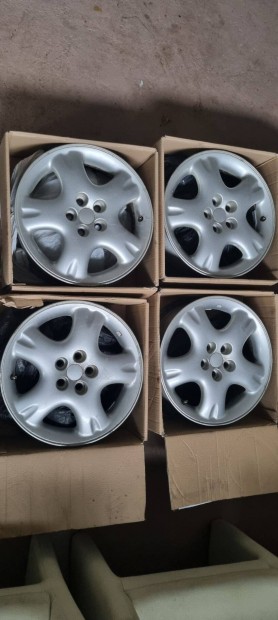 Elad Chrysler 16 os felni