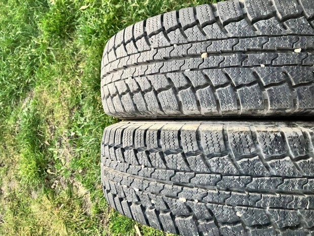 Eladó Continental 195/75R16c gumi pár