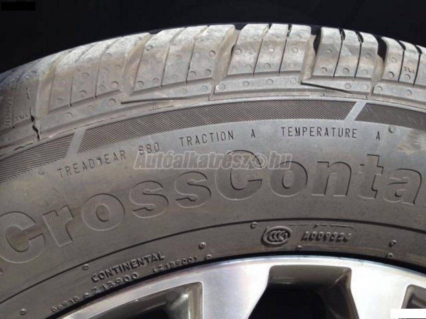 Elad� Continental 235/65 R17 ny�ri gumi R 17