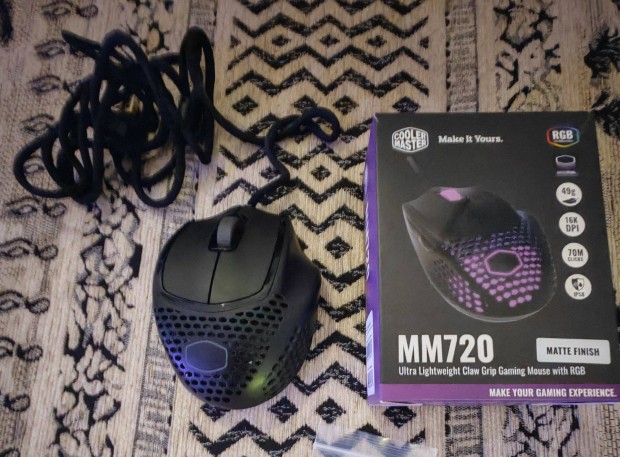 Elad Cooler Master MM720 mastermouse, ultraknny gamer egr