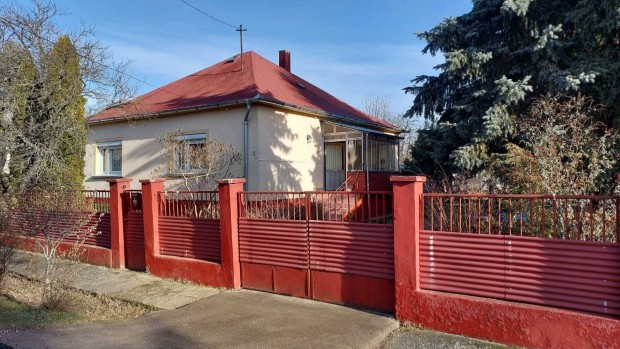 Eladó Családi Ház Szentgál