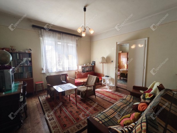 Elad� Csal�di H�z Szombathely!