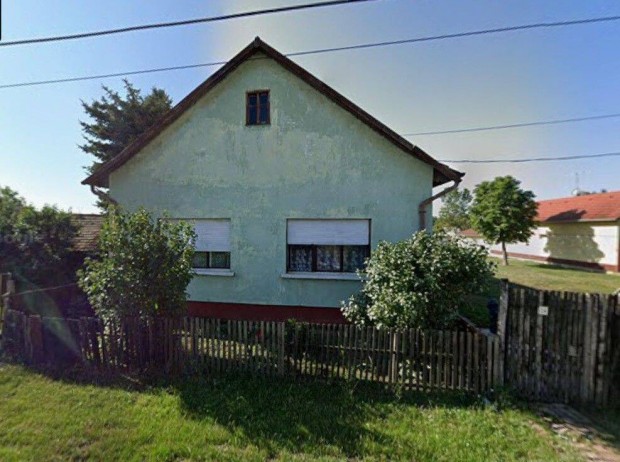 Elad� Csal�di h�z Gyomaendr�d