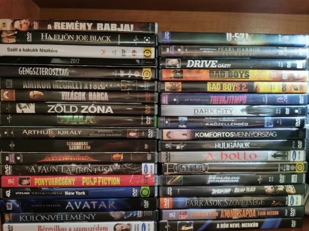 Eladó DVD lemezek