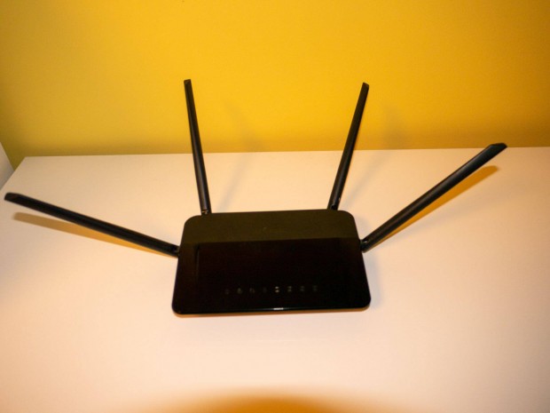 Elad D-Link gigabit DIR-842 Router