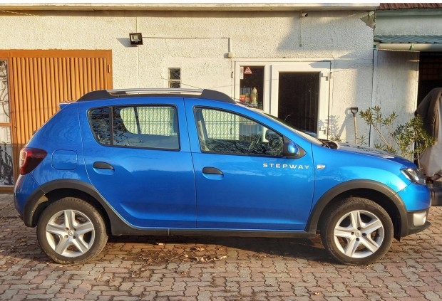 Elad Dacia Sandero Stepway els tulajdonostl