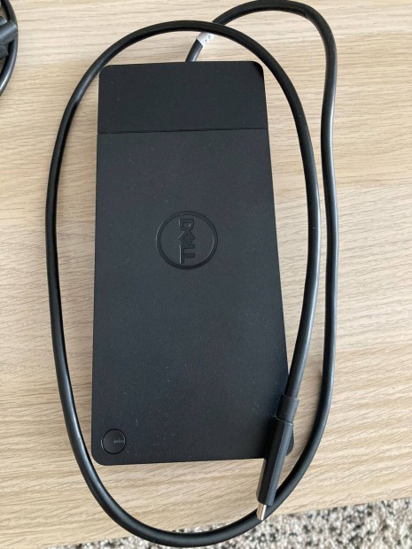 Elad Dell Dock WD19 USB-C 180W (ersebbik tppal)