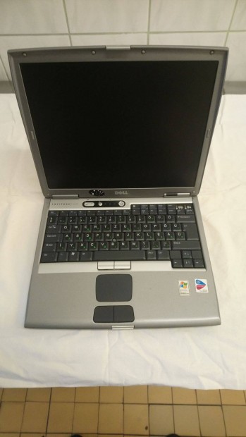 Elad Dell Latitude D 600 laptop