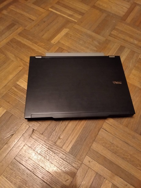 Elad Dell laptop