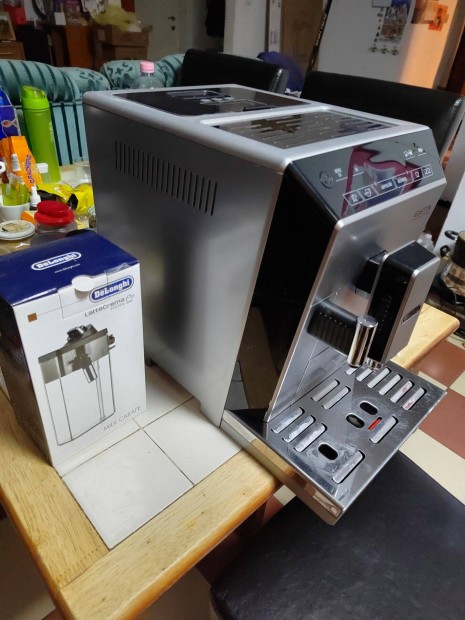 Elad Delonghi Eletta ECAM 44.660 Automata kvfz, 1450 W, 15 bar,