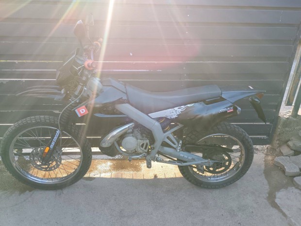 Elad Derbi senda 50 ccm!