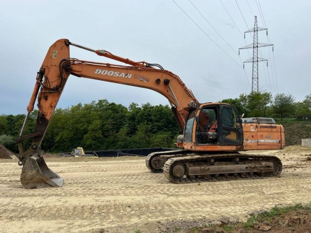 Eladó Doosan DX 300 LC