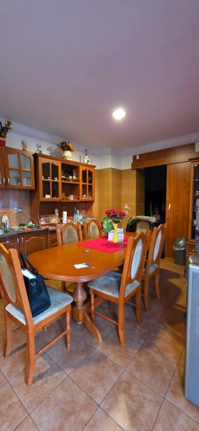 Elad� Duna�jv�rosban egy 120 nm-es, 3 szob�s, j� �llapot� csal�di h�z