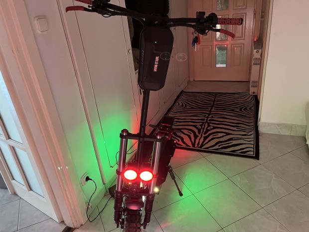 Elad Duotts D88 elektromos roller 