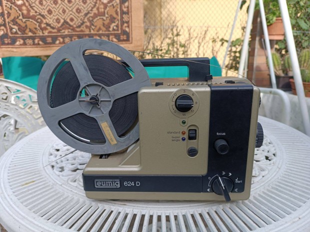 Elad Egerben egy 8 mm-es filmvett