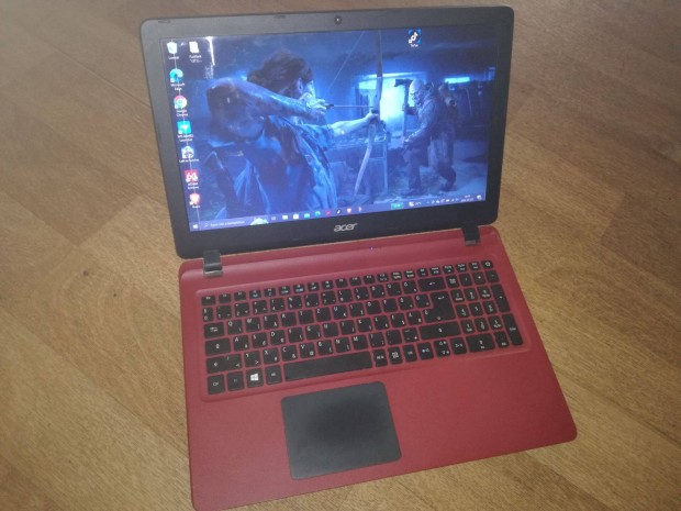 Elado Egy Acer Es1 -533 -P19U Laptop