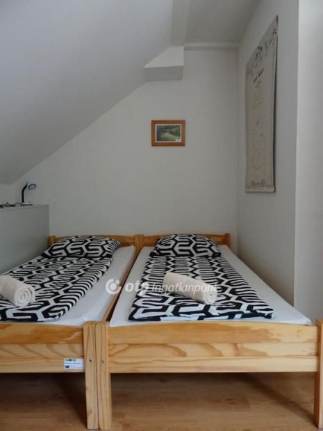 Elad� Egy�b ipari ingatlan, Lispeszentadorj�n