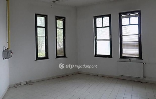 Elad� Egy�b ipari ingatlan, Zalaszentgr�t