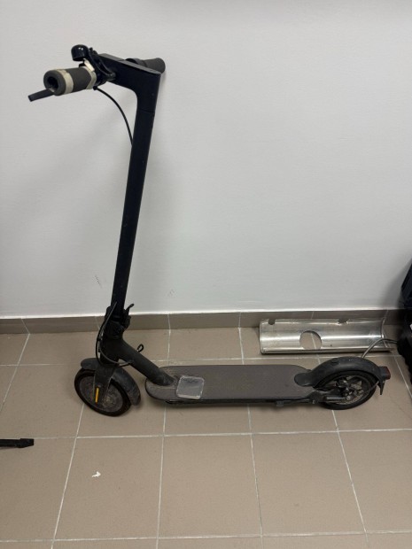 Elad� Elektromos Roller Xiaomi 365