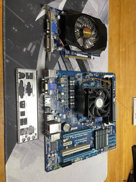 Eladó FM1 félkonfig (4GB DDR3, 2GB VGA)