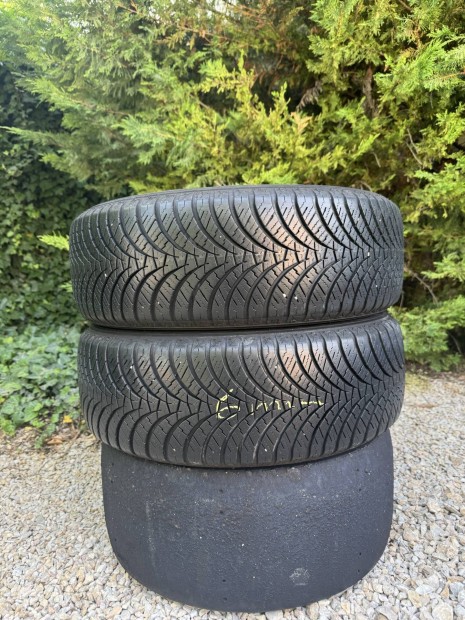 Eladó Falken Euroallseason 185/60 R15 négyévszakos gumi 2db!