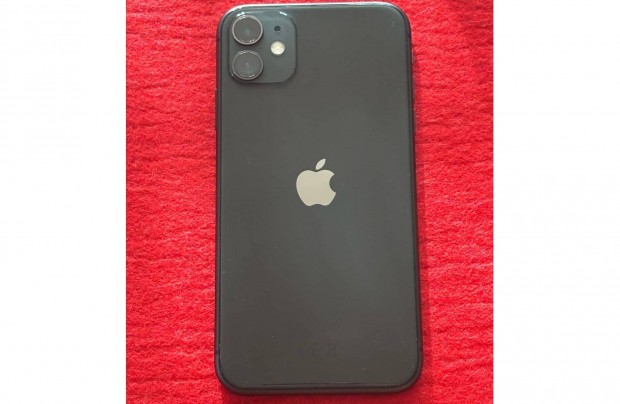 Elad Fekete Iphone 11 64gb-os telefon! 84%-os aksi llapottal!