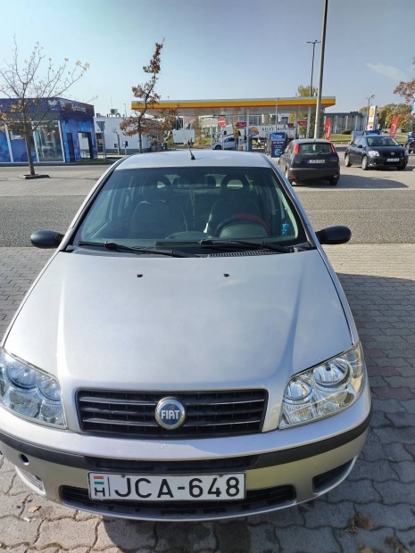 Elad Fiat Punt 2004 vjrat 