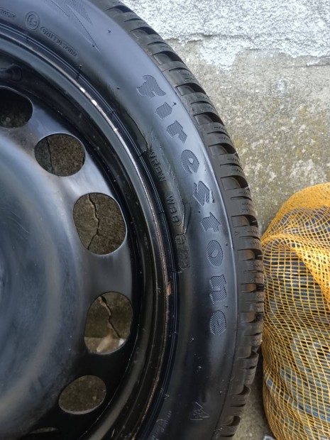 Eladó Firestone 195/55 R20 gumik felnin