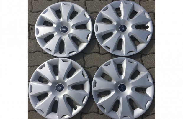 Elad Ford 16 " dsztrcsa 16 coll mret gyri szett 4db