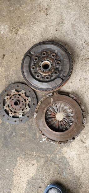 Elad� Ford 1.6 Tdci kuplung Kett�s t�meg� Lendker�k