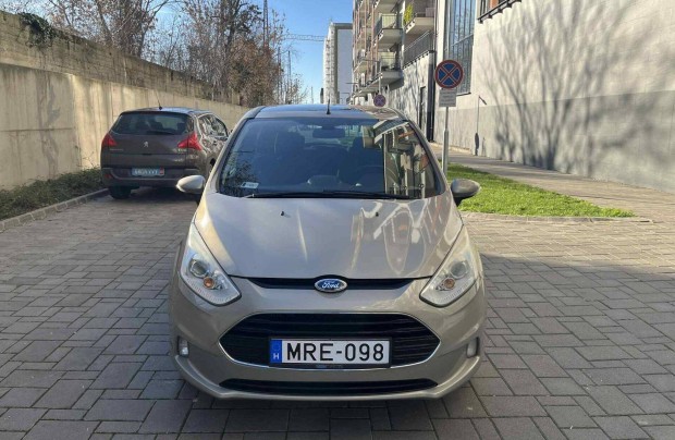 Elad� Ford B-Max 1.0 Ecoboost vez�rl�s cser�lt, friss m�szakival